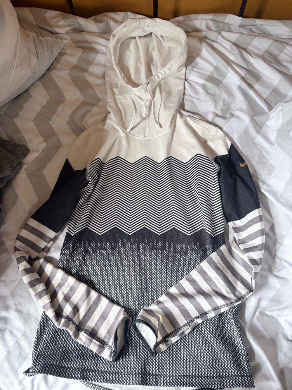 Nike Cream Black Gray Geometric Hooded Pullover
